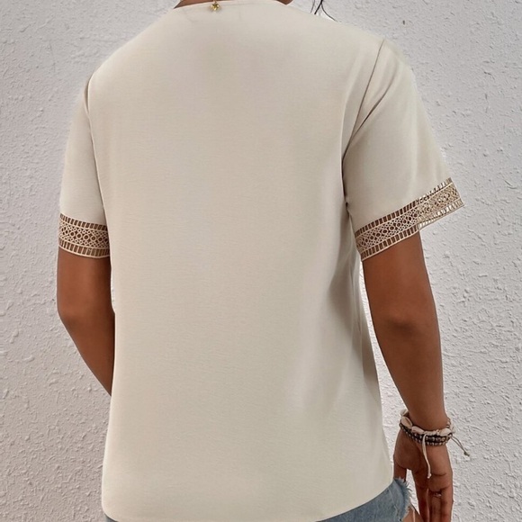 Luxe apricot casual V neck lace blouse - Picture 4 of 6